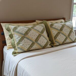 Vintage Domestications 2 Piece Green Pillowcase Set Patchwork Floral Ruffle Edge